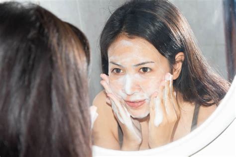 Sabon Para Sa Pimples: Heto Ang Dapat Mong Subukan.